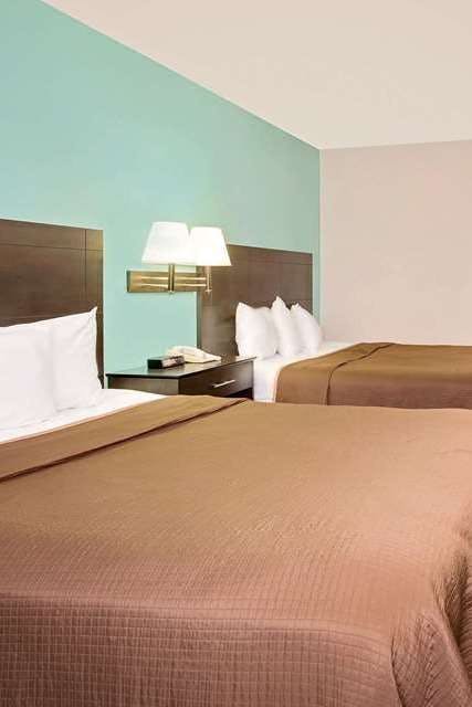 Hotel Howard Johnson by Wyndham Gothenburg photo 2