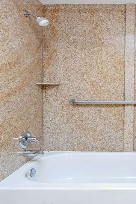 Hotel Days Inn by Wyndham Canton photo 4