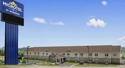 Microtel Inn & Suites by Wyndham Mineral Wells/Parkersburg