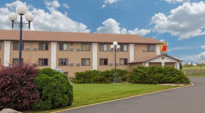 Super 8 by Wyndham Clear Lake