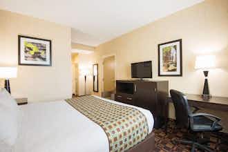 Hotel La Quinta Inn Buffalo AP photo 5