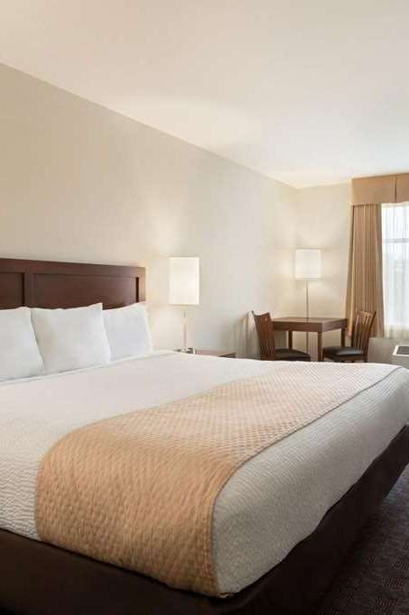 Hotel Days Inn - Ottawa Airport photo 1