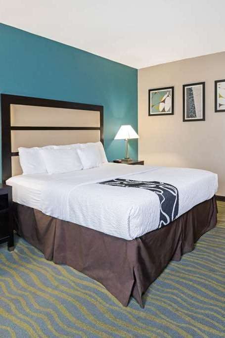 Hotel La Quinta Inn & Suites by Wyndham Durant photo 2