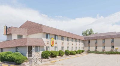 Super 8 by Wyndham Buffalo