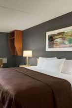 Hotel Travelodge Edmonton West photo 1