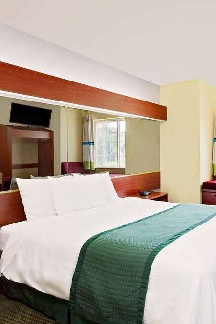 Hotel Microtel Inn & Suites by Wyndham Thomasville/High Point/Lexi photo 1