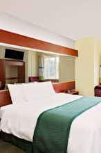 Hotel Microtel Inn & Suites by Wyndham Thomasville/High Point/Lexi photo 1