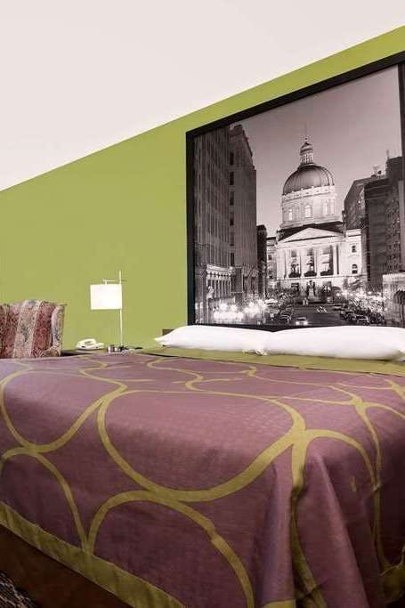 Hotel Super 8 by Wyndham Muncie/Ball St. College Area photo 1