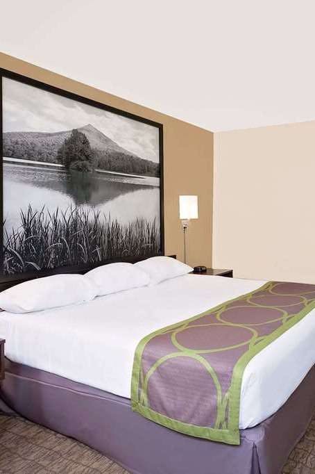 Hotel Super 8 by Wyndham Lebanon photo 1