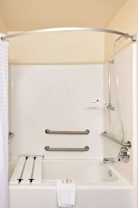 Hotel Super 8 by Wyndham Lebanon photo 5