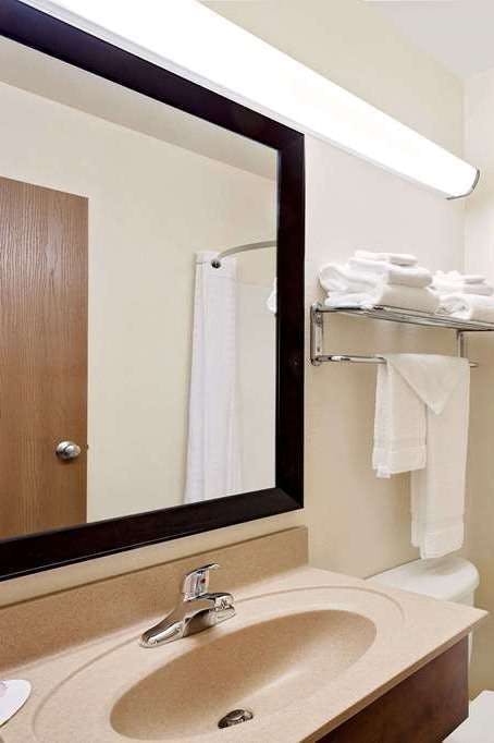 Hotel Super 8 by Wyndham Lebanon photo 4