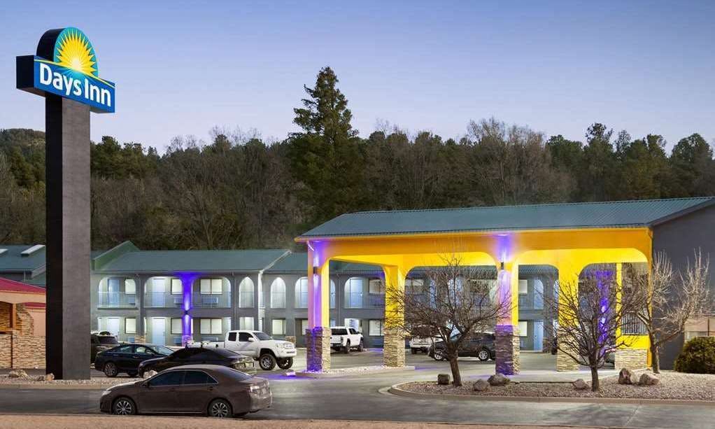 Days Inn by Wyndham Ruidoso Downs