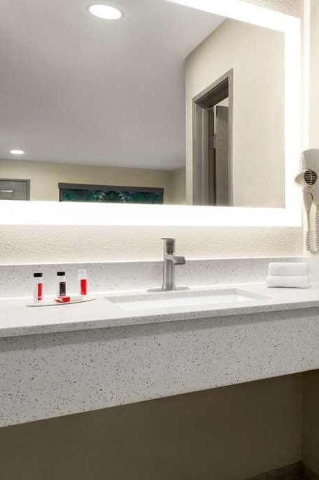 Hotel Days Inn by Wyndham Ruidoso Downs photo 5