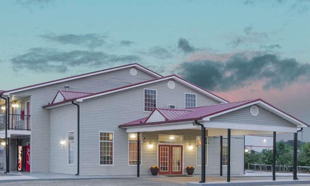 Super 8 Talladega AL