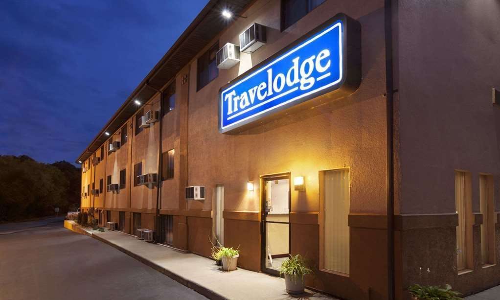 Travelodge by Wyndham La Porte/Michigan City Area