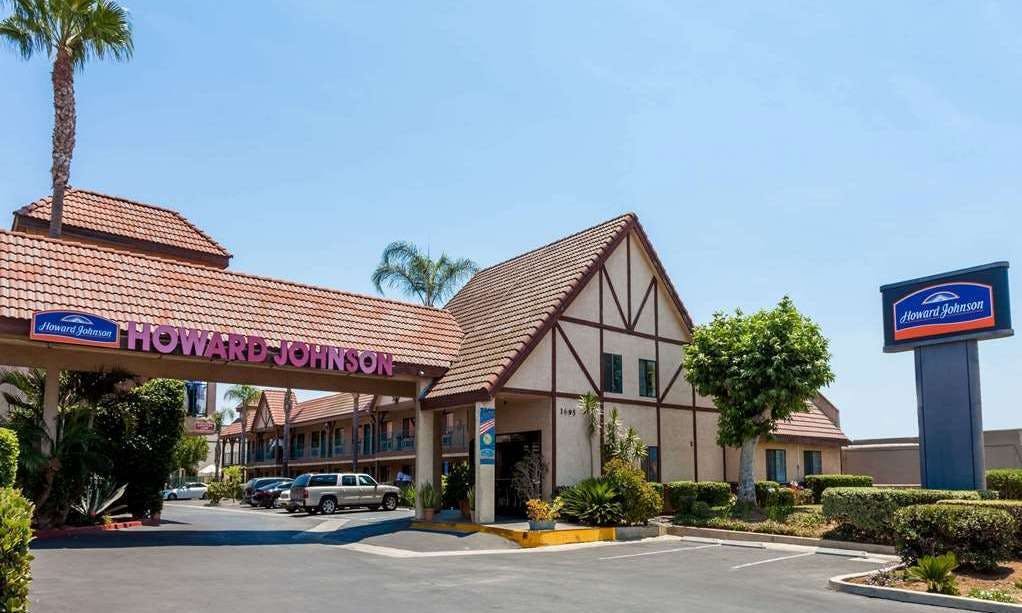 Howard Johnson by Wyndham Norco