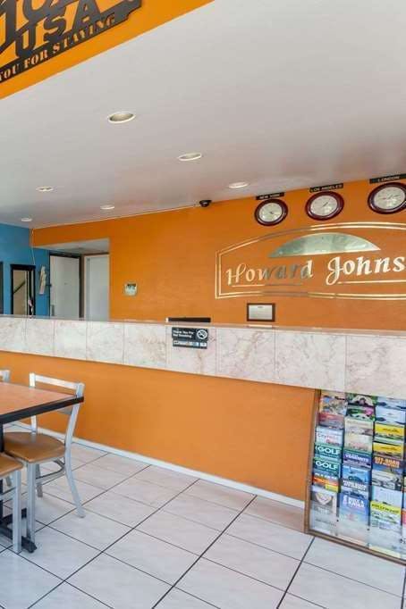 Hotel Howard Johnson by Wyndham Norco photo 5