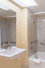 Hotel Howard Johnson by Wyndham Norco photo 4