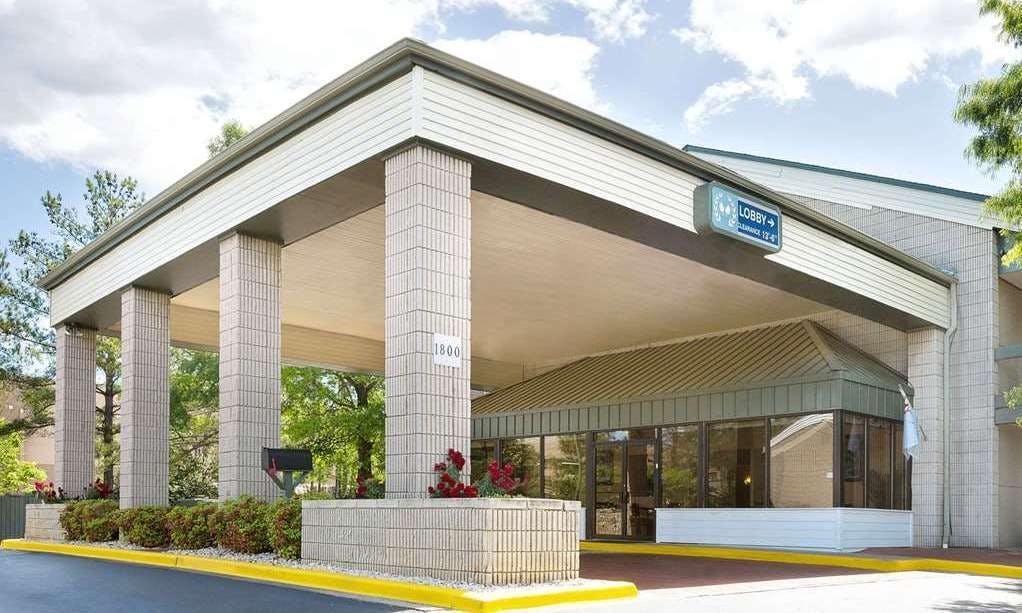 Days Inn by Wyndham Hoover Birmingham