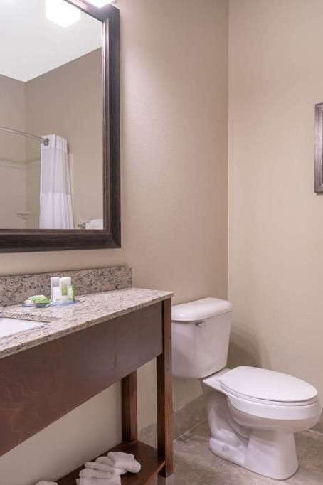 Hotel AmericInn Windom photo 3