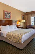 Hotel Baymont Inn and Suites by Wyndham Franklin, Indiana photo 1