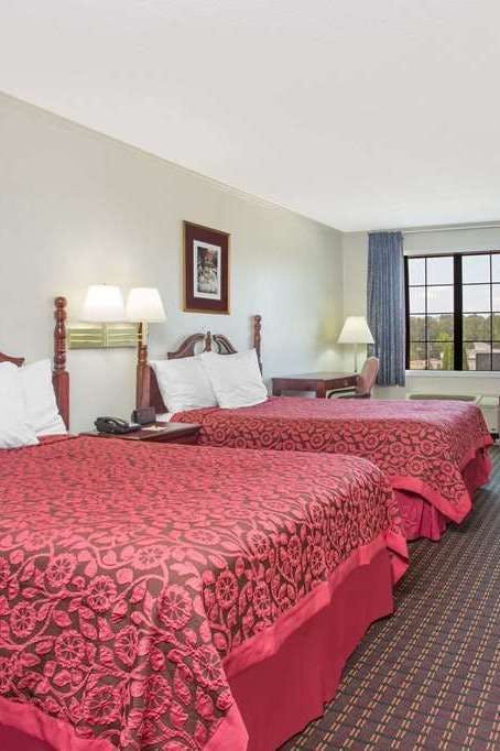 Hotel Days Inn by Wyndham Milledgeville photo 2