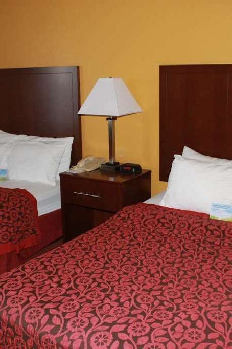 Hotel Days Inn by Wyndham Walcott Davenport photo 2