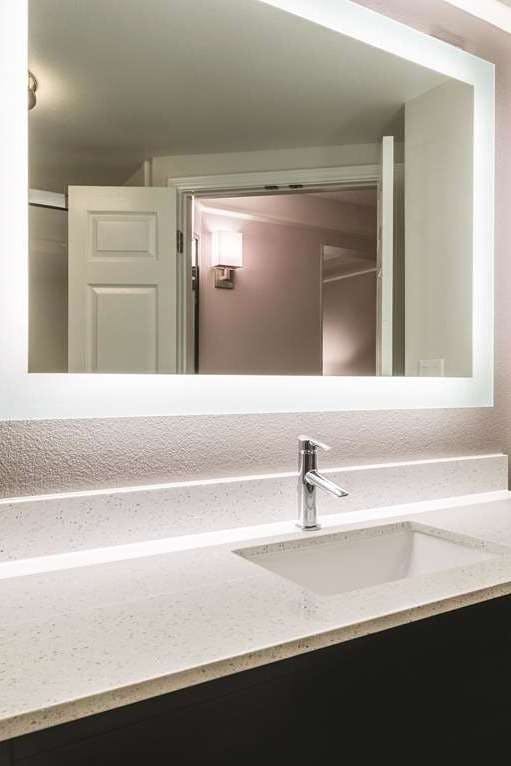 Hotel La Quinta Inn & Suites by Wyndham Alexandria Airport photo 4