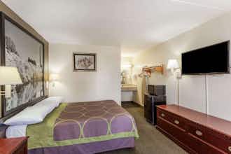Hotel Super 8 Manassas photo 4