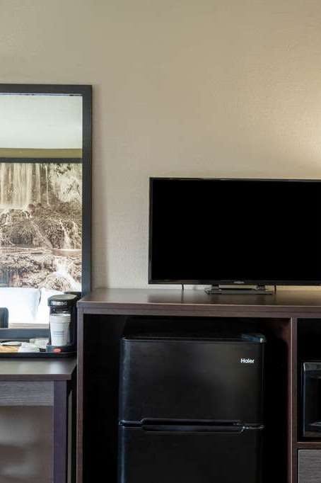 Hotel Super 8 by Wyndham Abingdon VA photo 3