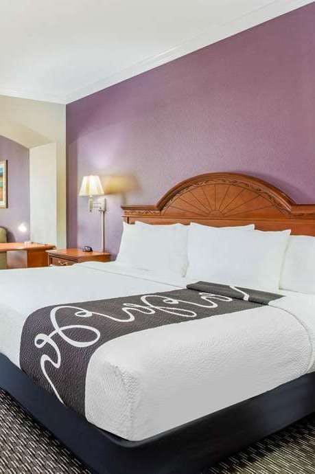 Hotel La Quinta Inn & Suites by Wyndham Gainesville photo 2