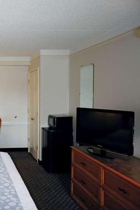 Hotel La Quinta Inn Pinellas Park photo 3