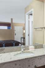 Hotel Super 8 Ellenton photo 5