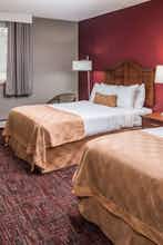 Hotel Ramada Grand Forks photo 2