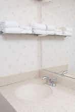Hotel Ramada Grand Forks photo 3