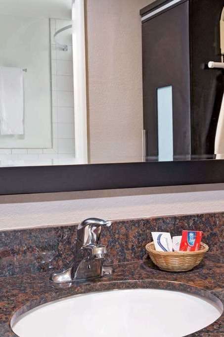 Hotel Super 8 by Wyndham Culver photo 5