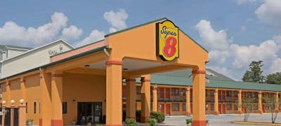 Super 8 by Wyndham Covington