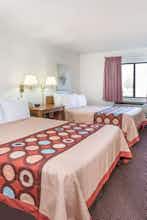 Hotel Super 8 by Wyndham Du Quoin photo 2