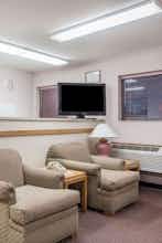 Hotel Super 8 by Wyndham Du Quoin photo 3