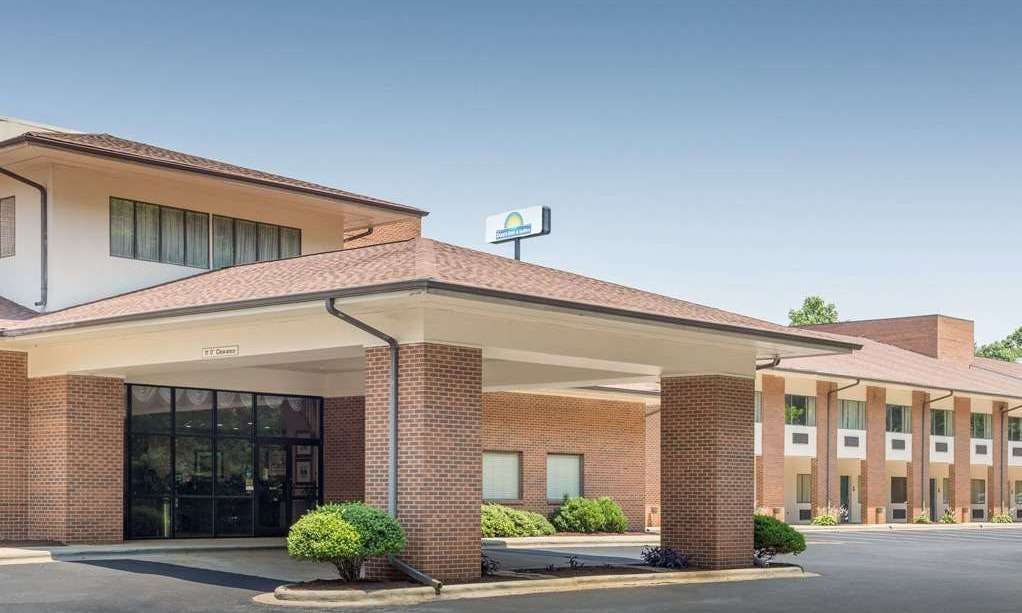 Days Inn by Wyndham Lexington