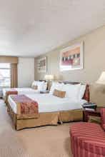 Hotel Wingate by WY DFW North Irving photo 2