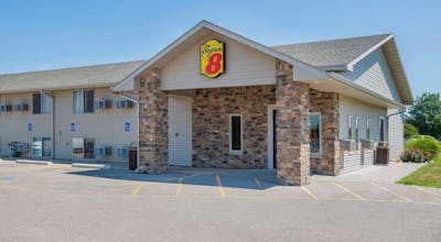 Super 8 by Wyndham Kearney