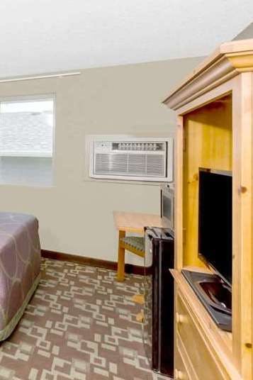 Hotel Super 8 by Wyndham Kearney photo 3