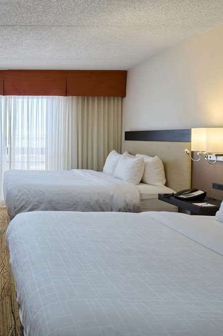 Hotel Wyndham El Paso Airport photo 2