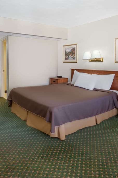 Hotel Travelodge by Wyndham Jackson photo 1