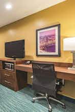 Hotel La Quinta Inn Ste SFO AP West photo 5