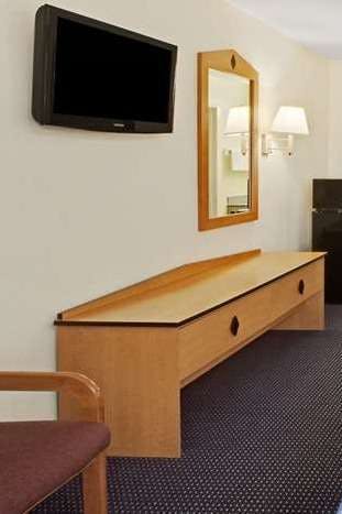 Hotel DI Baytown Garth Road I10 East photo 4