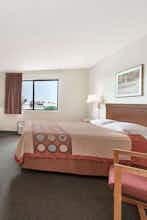 Hotel Super 8 Smithville/Kansas City photo 1