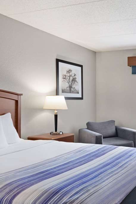 Hotel AmericInn by Wyndham Bemidji photo 1