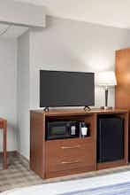 Hotel AmericInn Bemidji photo 3